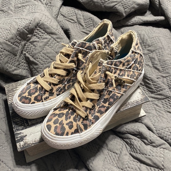 Blowfish shoes - Picture 2 of 3